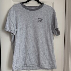 American Eagle Outfitters Light Gray Short Sleeve Tee